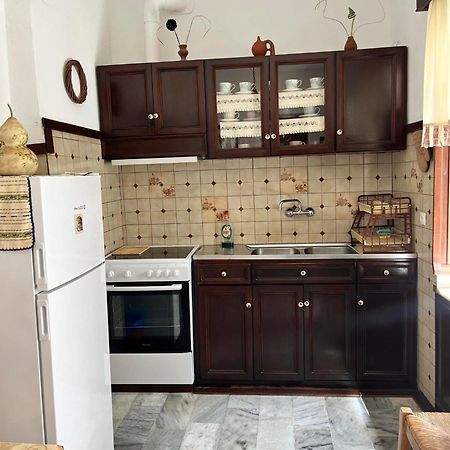 Partarolos Traditional House Aperathos Exterior photo