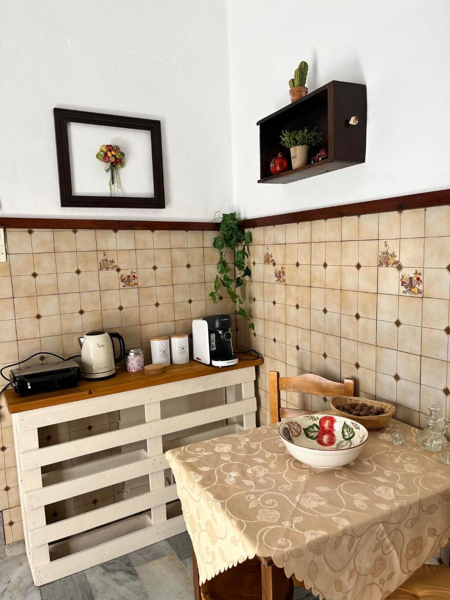 Partarolos Traditional House Aperathos Exterior photo